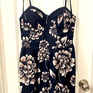 Band of Gypsies | Wide leg flora jumpsuit |Size M